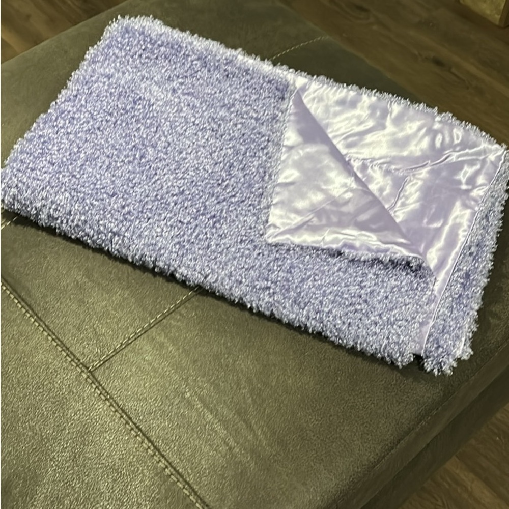 Lavender Textured Blanket with Satin Trim